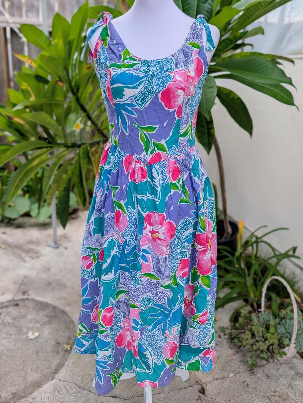 Liberty House Malia vintage 60s 70s shoulder tie midi dress tropical floral